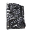 Материнська плата Gigabyte X570 UD