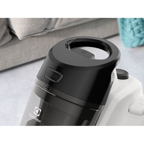 Пилосос Electrolux контейнерний, 750Вт, конт пил -1.8л, HEPA12, 3 насадки, білий