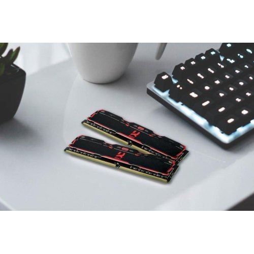 Модуль памяті DDR4 16GB 3200MHz GoodRam IRDM X Black (IR-X3200D464L16A/16G)