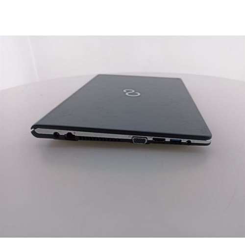 БУ Ноутбук Fujitsu LifeBook S937/ матовий TN 13.3/розширення 1920x1080/Intel Core i5-7200U/2 ядра/4 потоку/ОЗУ 8GB DDR4/SSD накопичувач 256GB/Intel H