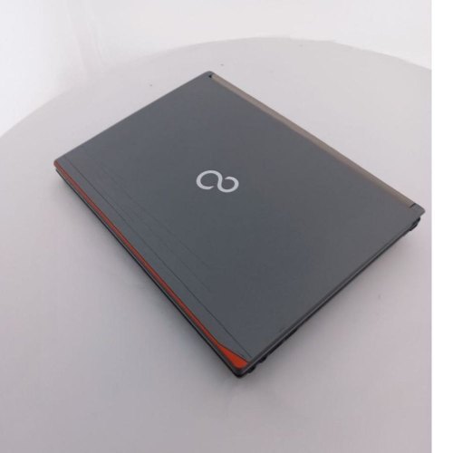 БУ Ноутбук Fujitsu LifeBook E736/ матовий  13.3/розширення 1920x1080/Intel Core i7-6500U/2 ядра/4 потоку/ОЗУ 8GB DDR4/SSD накопичувач 512GB/Intel HD