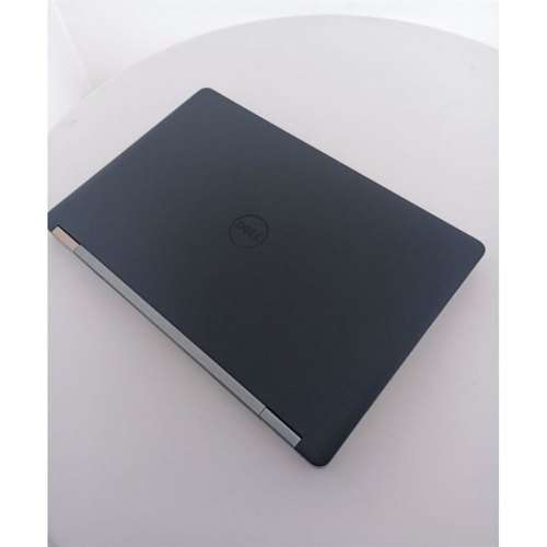 БУ Ноутбук Dell Latitude E5570/ сенсорний 15.6/розширення 1920x1080/Intel Core i5-6300u 2.4GHz/2 ядра/4 потоку/ОЗУ 8GB DDR4/SSD накопичувач 256GB/при