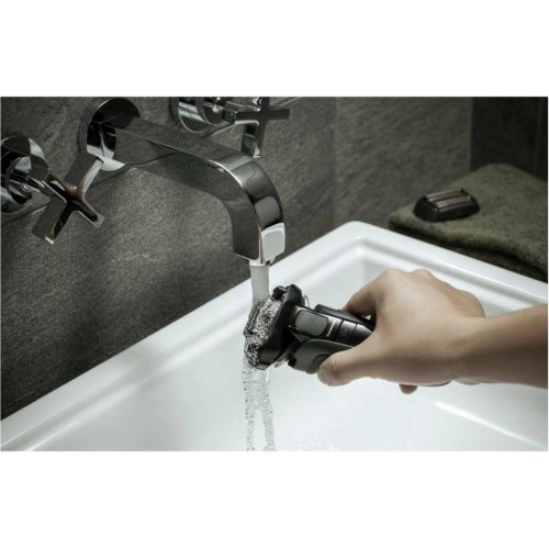 Електробритва чоловіча Panasonic ES-LV6U-K820