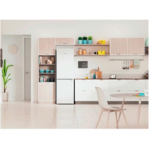 Холодильник Indesit з нижн. мороз., 191x60х68, холод.відд.-231л, мороз.відд.-104л, 2дв., А+, NF, білий