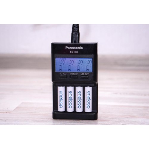 Зарядний пристрій Panasonic Flagship Charger, для АА/ААА акумуляторів