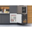 Холодильник Hotpoint вбудований з нижн. мороз., 177x54х54, холод.відд.-182л, мороз.відд.-68л, 2дв., А+, NF, інв., білий