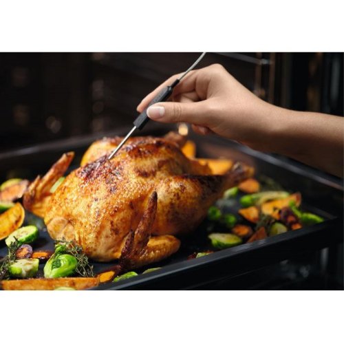 Духова шафа Electrolux електрична, 72л, A+, пара, дисплей, конвекція, телескопічні напрямні, чорний