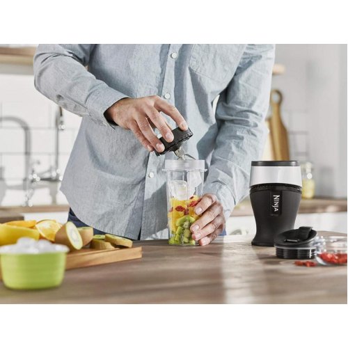 Блендер Ninja Personal Slim Blender & Smoothie Maker QB3001EUS