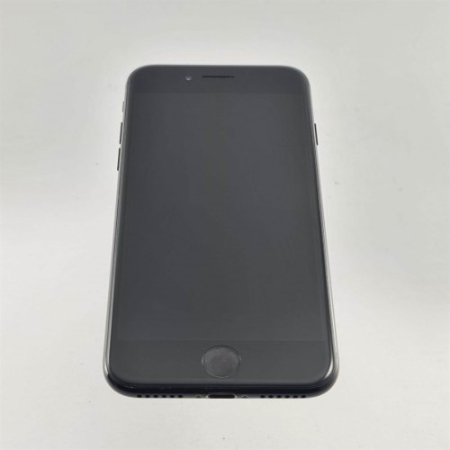 Смартфон Apple iPhone 7 256 GB Jet Black USED **
