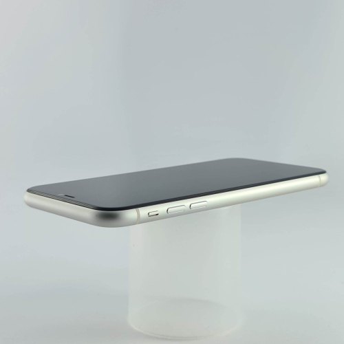 Смартфон Apple iPhone 11 64GB White USED **