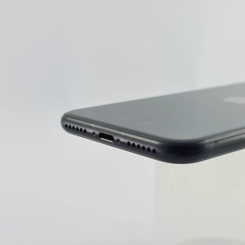 Смартфон Apple iPhone SE Gen.2 128GB Black USED **