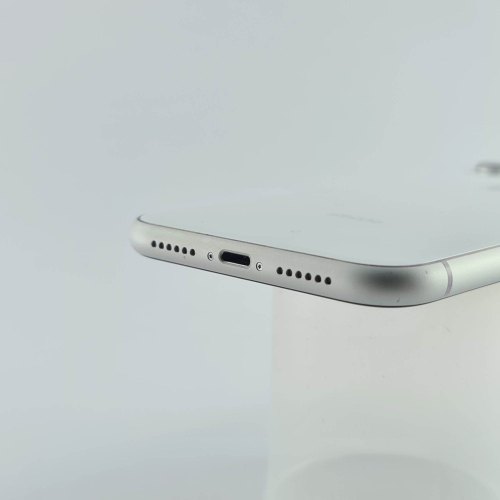 Смартфон Apple iPhone Xr 128GB White USED **