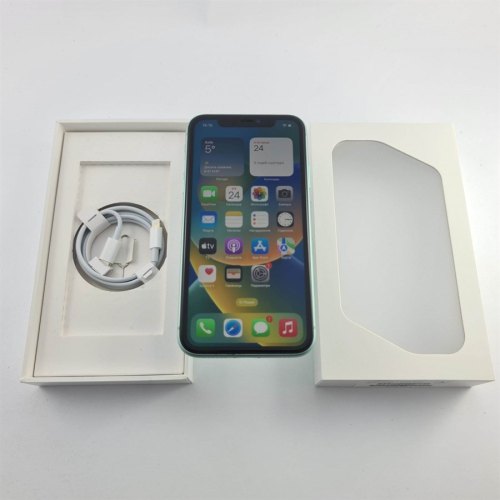 Смартфон Apple iPhone 11 64GB Green USED **