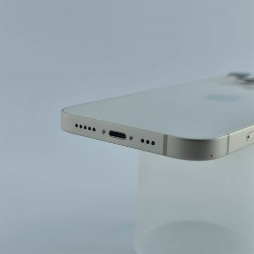 Смартфон Apple iPhone 13 128GB Starlight USED **