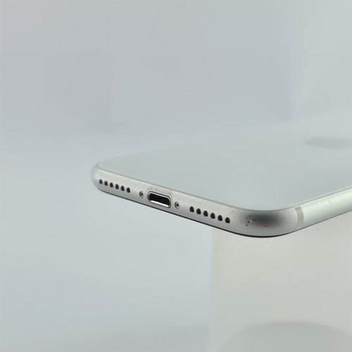 Смартфон Apple iPhone SE Gen.2 64GB White USED **