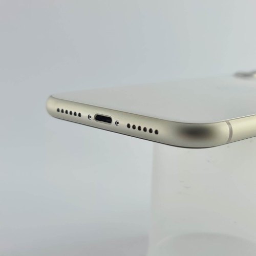 Смартфон Apple iPhone 11 128 GB White USED **
