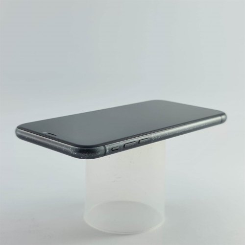 Смартфон Apple iPhone 11 64 GB Black USED **