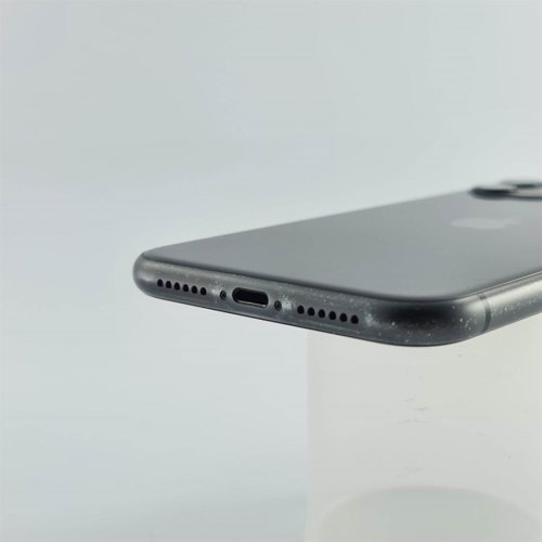 Смартфон Apple iPhone 11 64 GB Black USED **