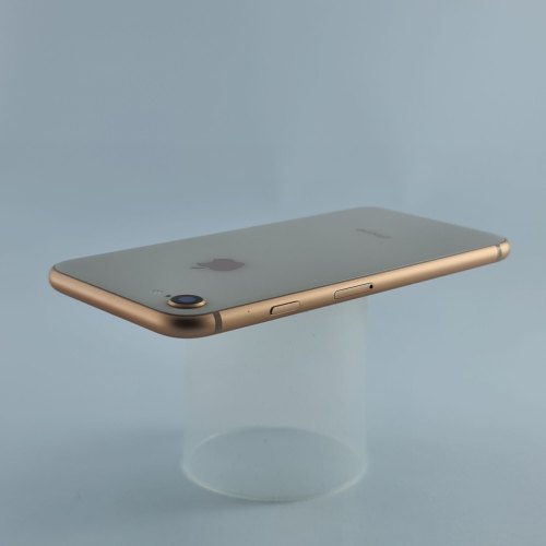 Смартфон Apple iPhone 8 64 GB Gold USED **