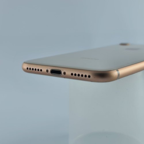 Смартфон Apple iPhone 8 64 GB Gold USED **