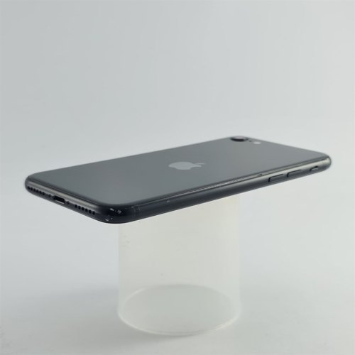 Смартфон Apple iPhone SE Gen.2 64 GB Black USED **