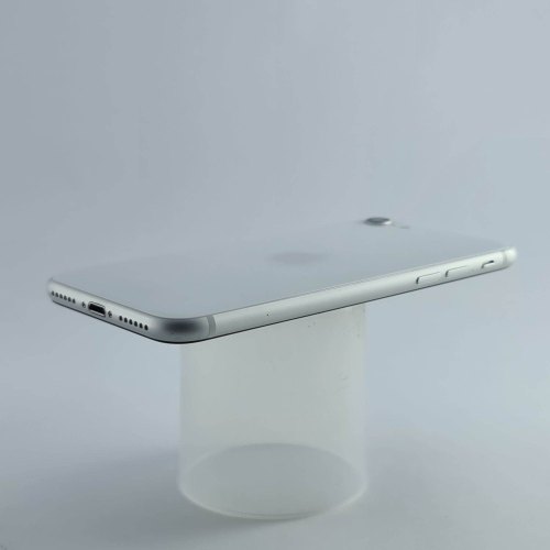 Смартфон Apple iPhone SE Gen.2 64 GB White USED **
