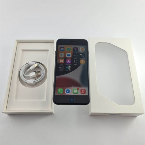 Смартфон Apple iPhone 7 32 GB Black USED **