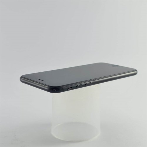 Смартфон Apple iPhone 7 32 GB Black USED **