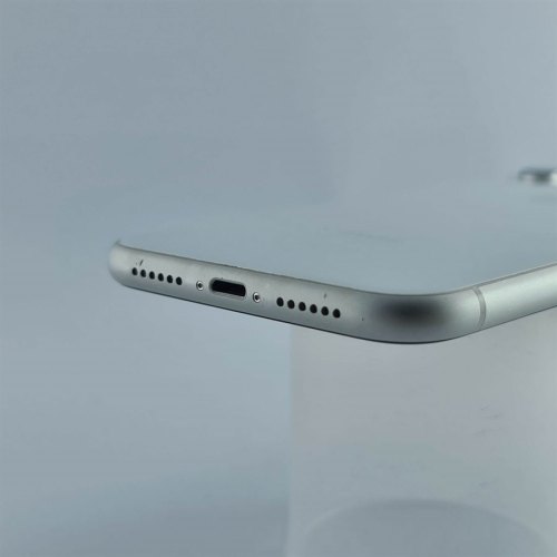 Смартфон Apple iPhone Xr 128 GB White USED **