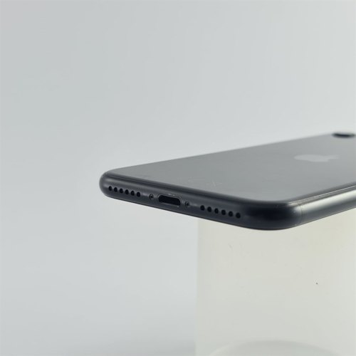 Смартфон Apple iPhone SE Gen.2 128 GB Black USED **