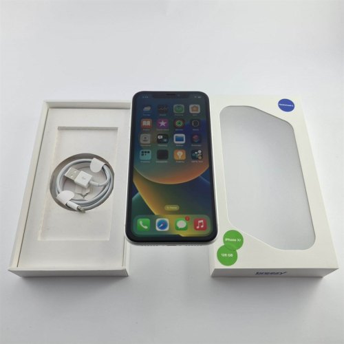Смартфон Apple iPhone Xr 128 GB White USED **