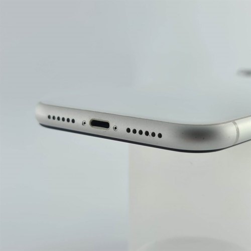 Смартфон Apple iPhone Xr 128 GB White USED **