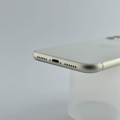 Смартфон Apple iPhone 11 128 GB White USED **