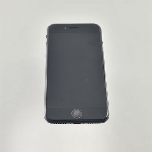 Смартфон Apple iPhone SE Gen.2 64 GB Black USED **