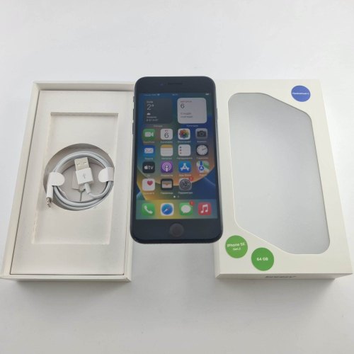 Смартфон Apple iPhone SE Gen.2 64 GB Black USED **
