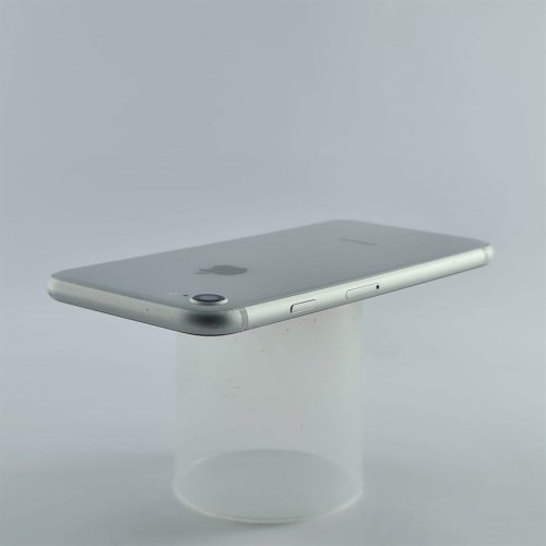 Смартфон Apple iPhone SE Gen.2 256 GB White USED **