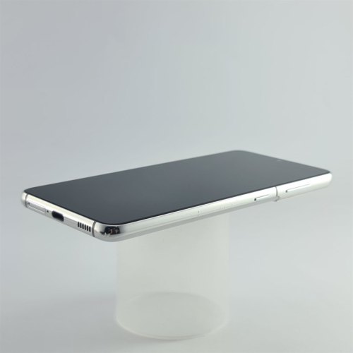 Смартфон Apple iPhone 13 128 GB Midnight USED **