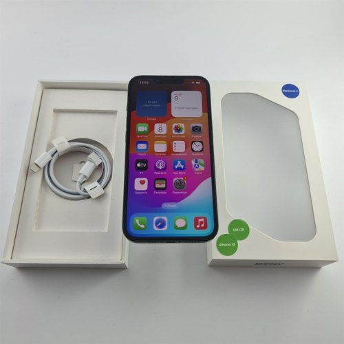 Смартфон Apple iPhone 13 128 GB Green USED **