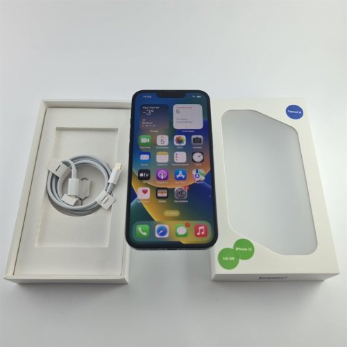 Смартфон Apple iPhone 13 128 GB Midnight USED **