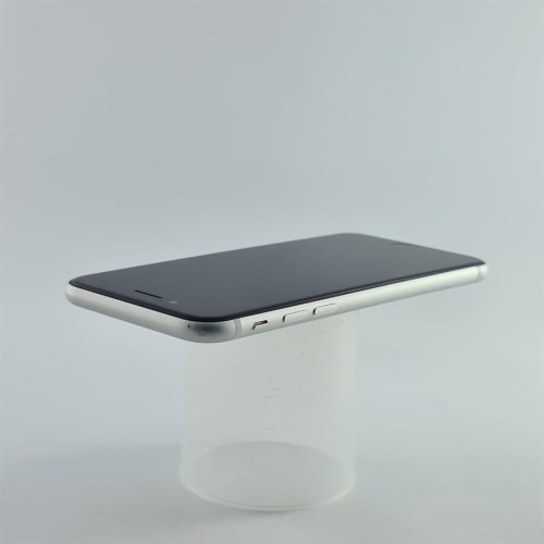 Смартфон Apple iPhone SE Gen.2 256 GB White USED **