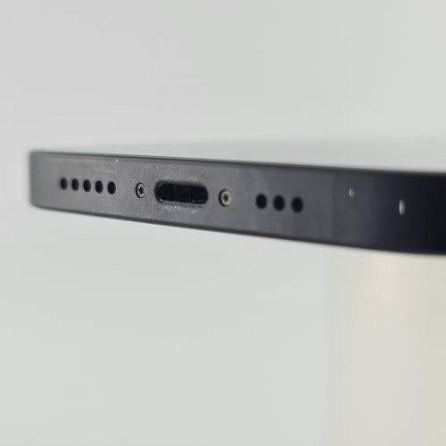 Смартфон Apple iPhone 12 128 GB Black USED **