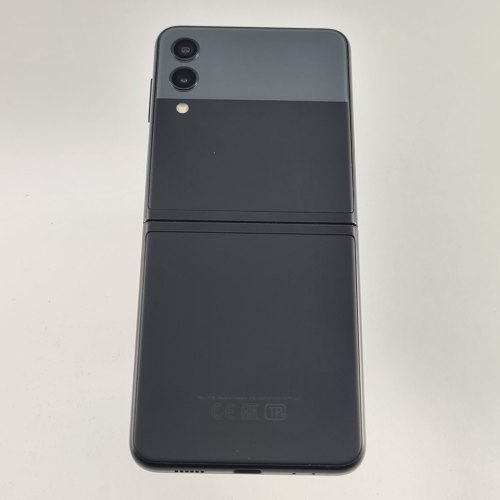 Смартфон Samsung Galaxy Z Flip3 128 GB Phantom Black USED **