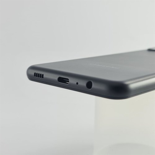 Смартфон Samsung Galaxy A12 32 GB Black USED **