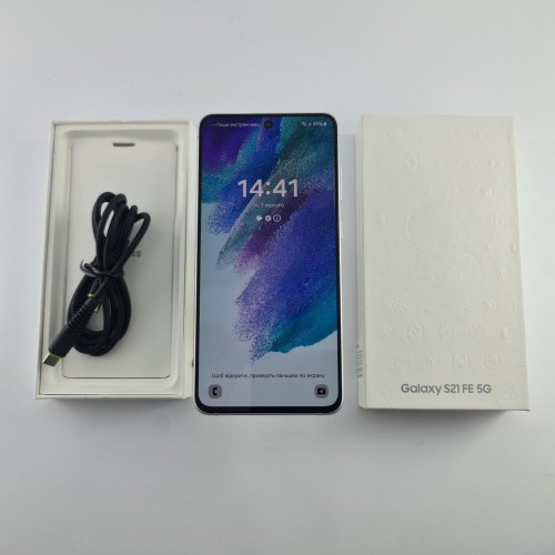 Смартфон Samsung Galaxy S21 FE 5G 128 GB White USED **