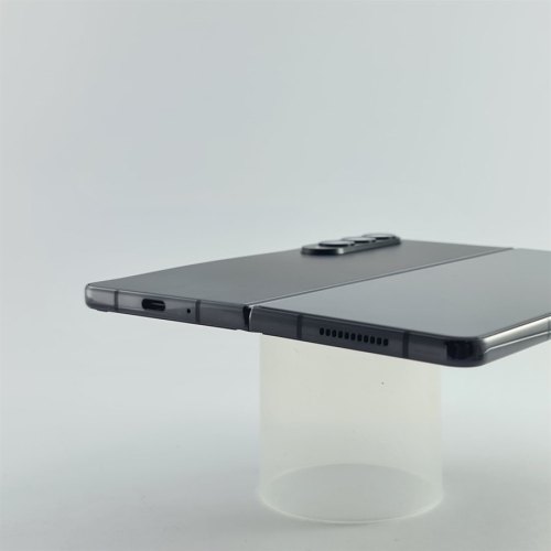 Смартфон Samsung Galaxy Z Fold 4 512 GB Phantom Black USED **