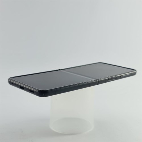 Смартфон Samsung Galaxy Z Flip3 256 GB Phantom Black USED **
