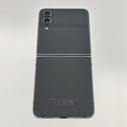 Смартфон Samsung Galaxy Z Flip 4 256 GB Graphite USED **