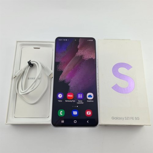 Смартфон Samsung Galaxy S21 FE 5G 128 GB Lavender USED **