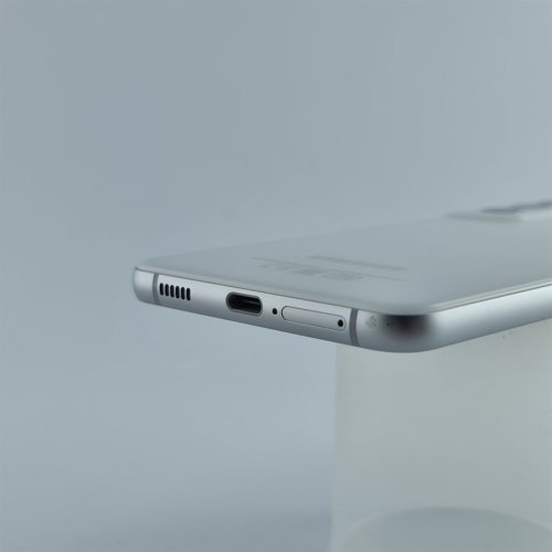 Смартфон Samsung Galaxy S21 FE 5G 128 GB White USED **