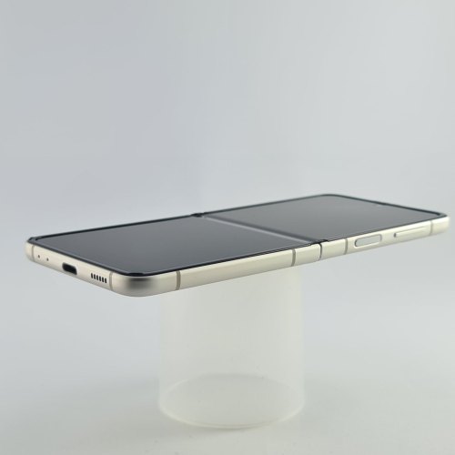 Смартфон Samsung Galaxy Z Flip3 256 GB Cream White USED **